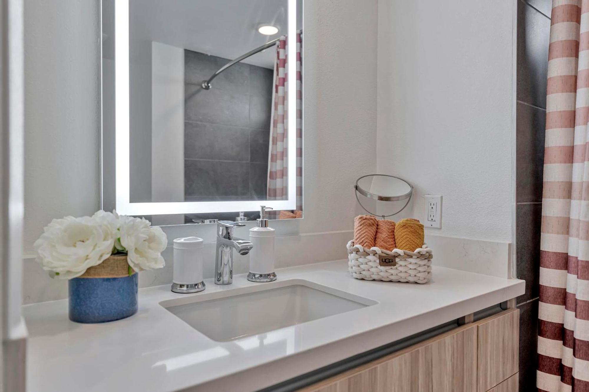 7 Large Down Town Santa Monica Apartment Los Angeles Dış mekan fotoğraf